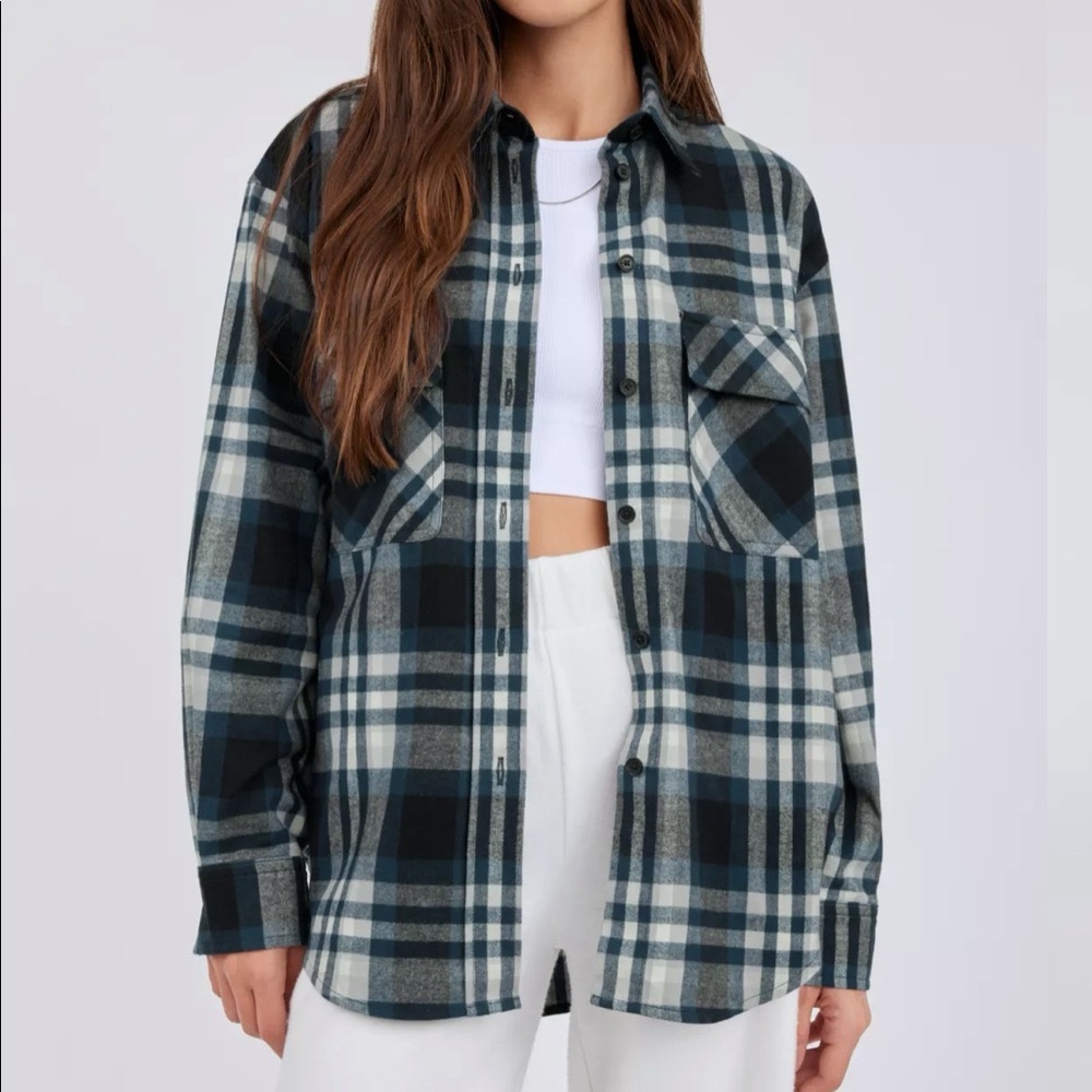 Aritzia The Group Babaton Bricker plaid flannel Button down